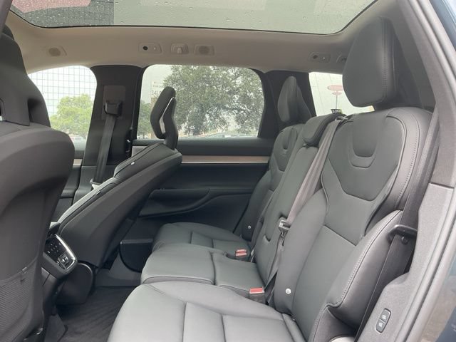Certified 2025 Volvo EX90 Ultra AWD/4WD image 28
