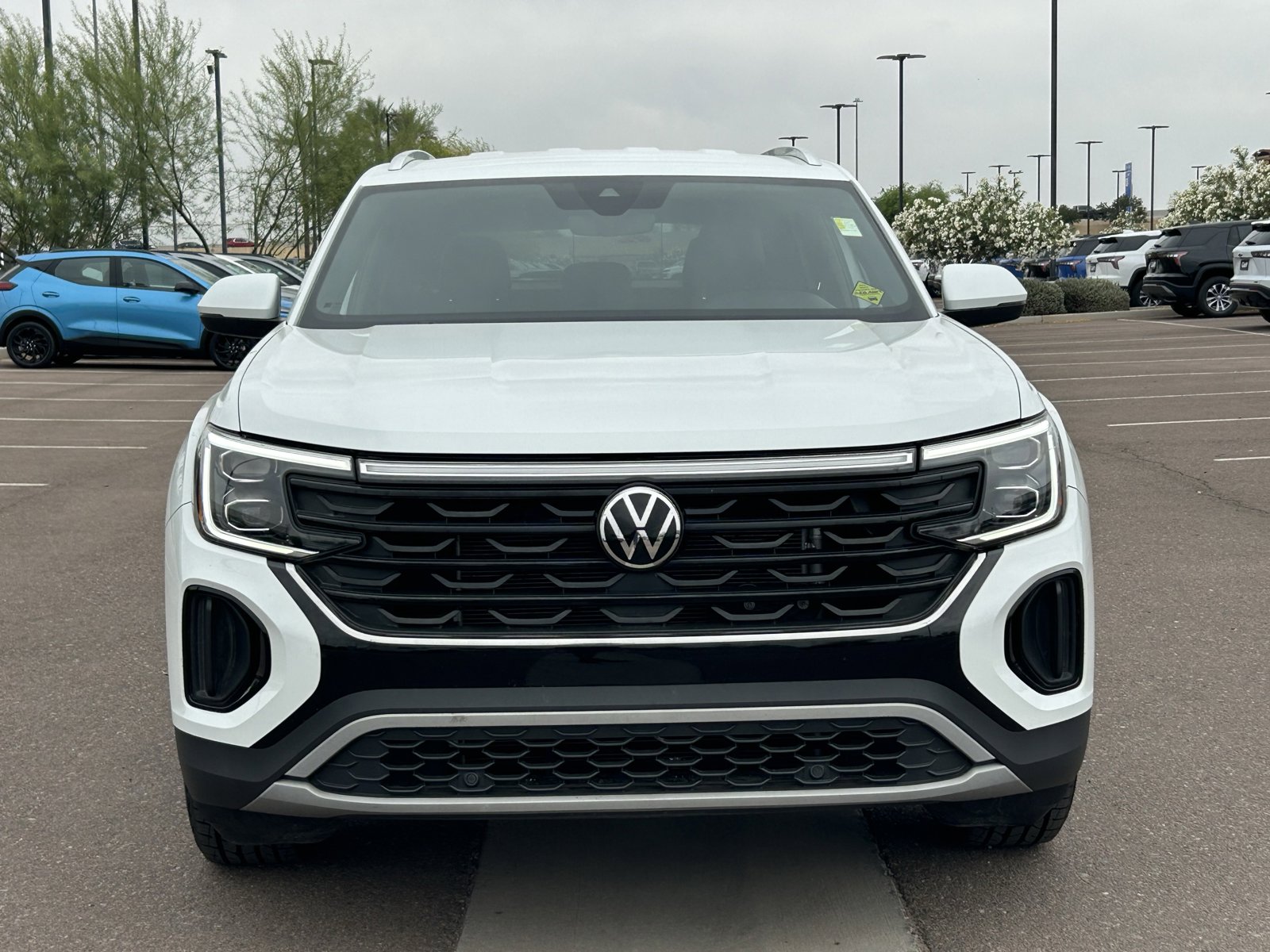 Used 2024 Volkswagen Atlas Cross Sport SE AWD/4WD image 8