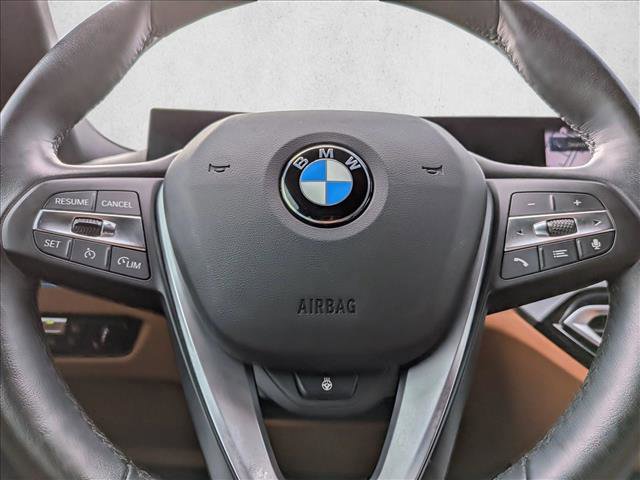 Used 2023 BMW 330i Sedan w/ Premium Package image 15