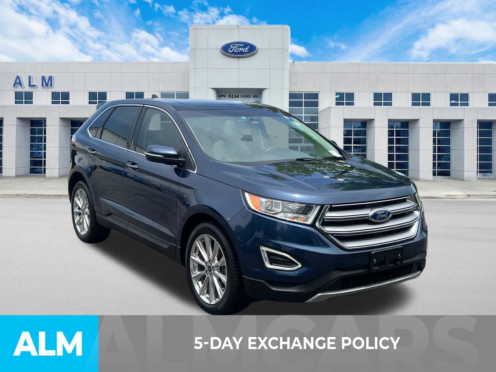 Used 2017 Ford Edge Titanium w/ Equipment Group 301A FWD image 3