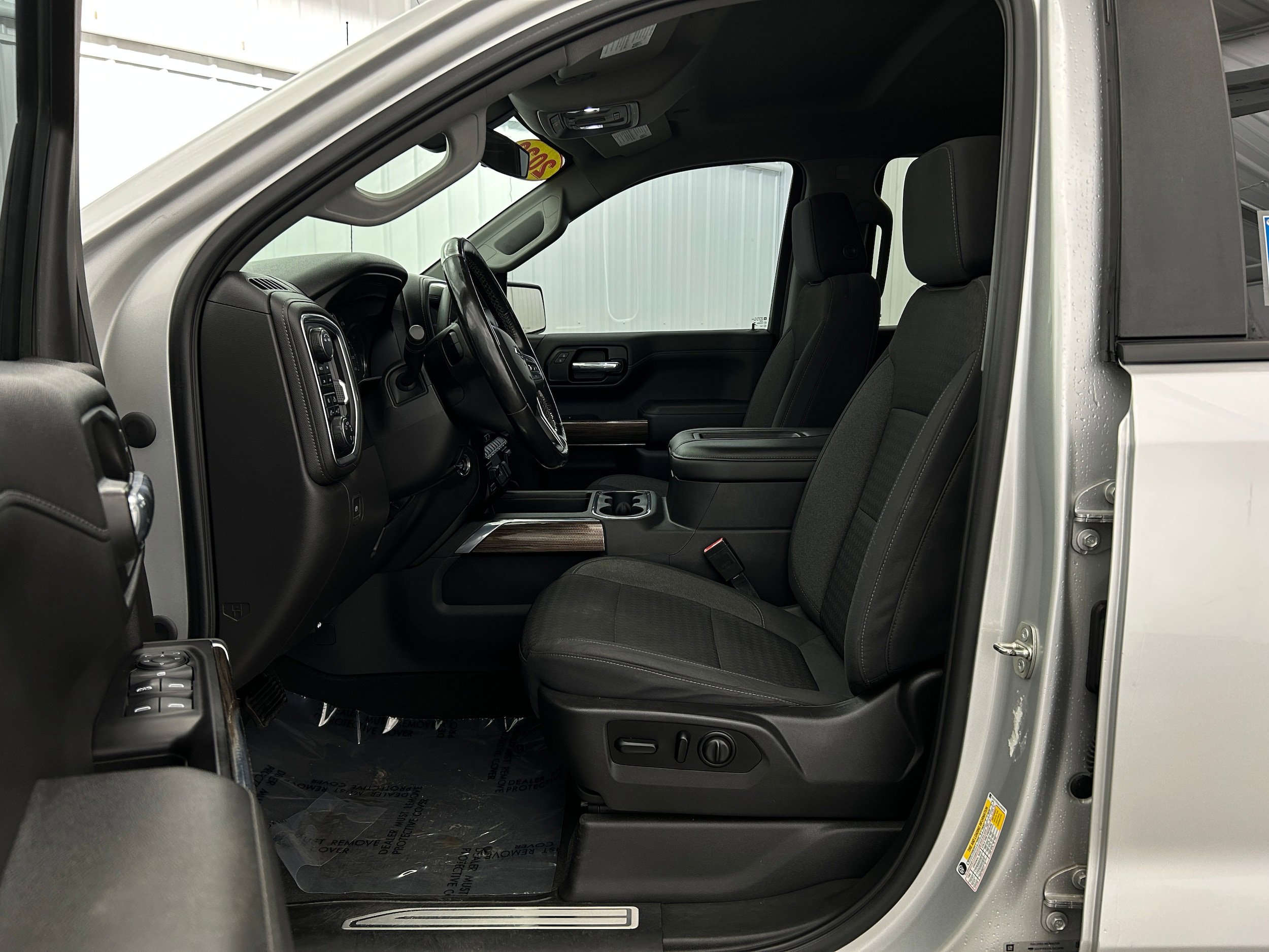 Used 2020 Chevrolet Silverado 1500 LT Trail Boss AWD/4WD image 4