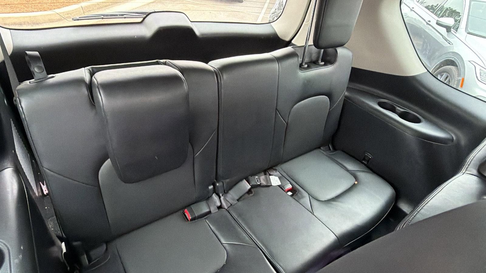 Used 2022 Nissan Armada SV w/ SV Appearance Package image 22