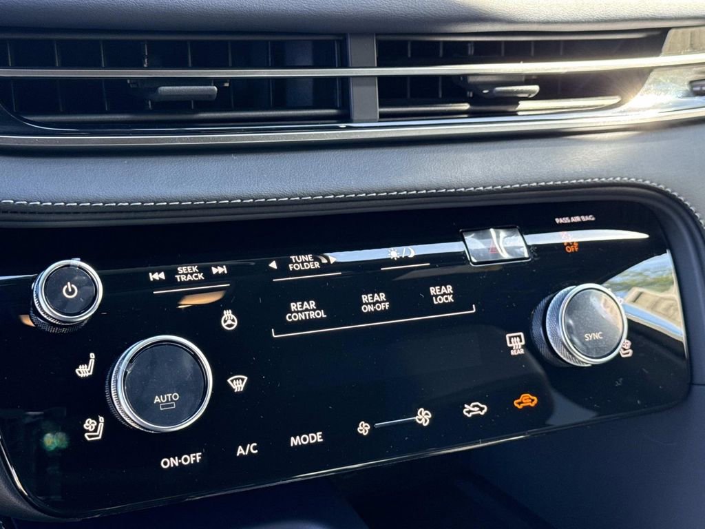 New 2026 INFINITI QX60 Luxe w/ Dark Cargo Package image 5