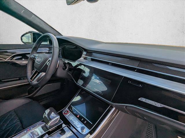 Used 2025 Audi S8 image 20