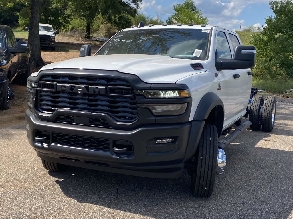 New 2027 RAM 4500 Tradesman AWD/4WD image 3