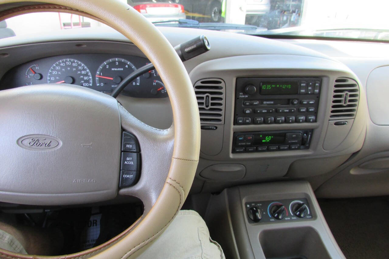 Used 2000 Ford Expedition Eddie Bauer image 36