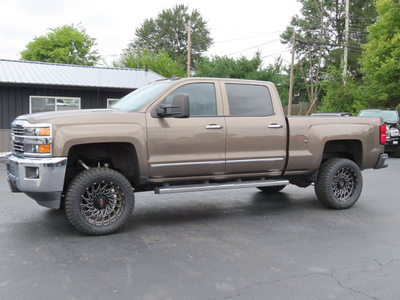 Used 2015 Chevrolet Silverado 2500 LTZ w/ Duramax Plus Package AWD/4WD image 2