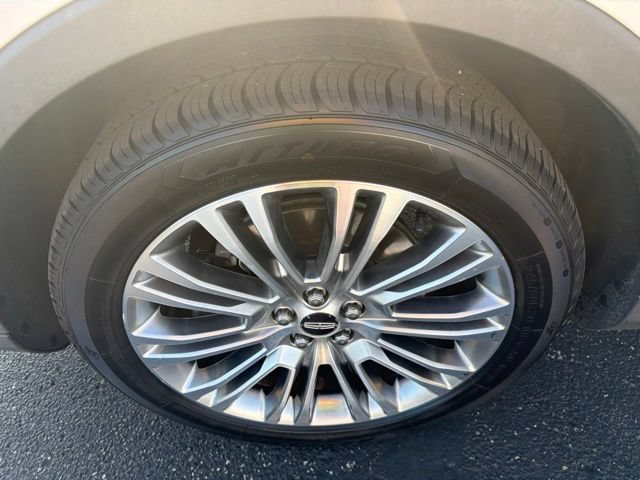 Used 2018 Lincoln MKX Reserve w/ Lincoln MKX Climate Package AWD/4WD image 27