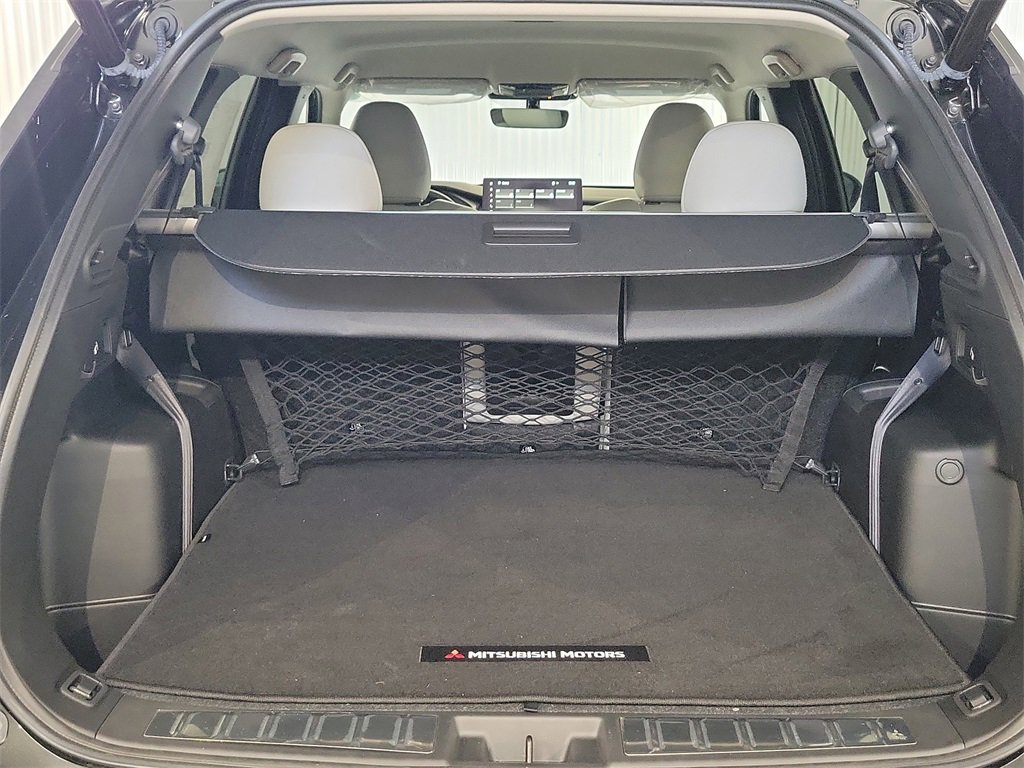 New 2025 Mitsubishi Outlander SE image 7