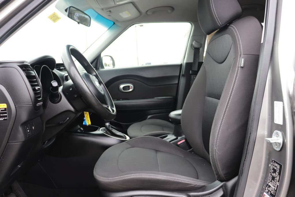 Used 2018 Kia Soul FWD image 11