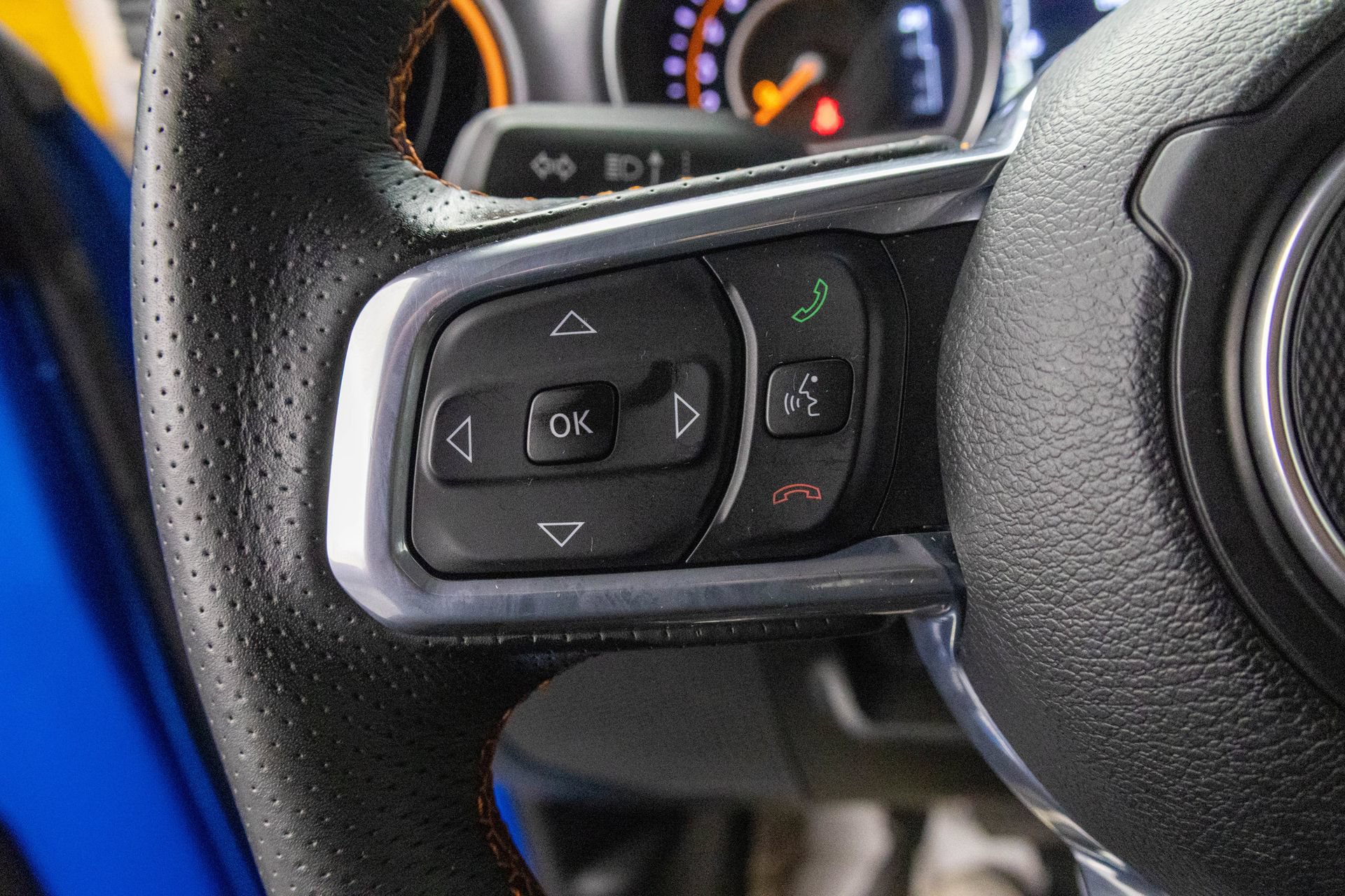 Used 2023 Jeep Gladiator Mojave w/ LED Lighting Group AWD/4WD image 20