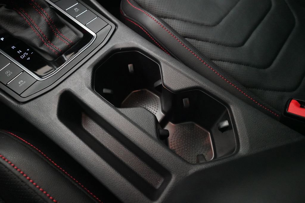 Used 2019 Volkswagen Jetta GLI Autobahn image 16