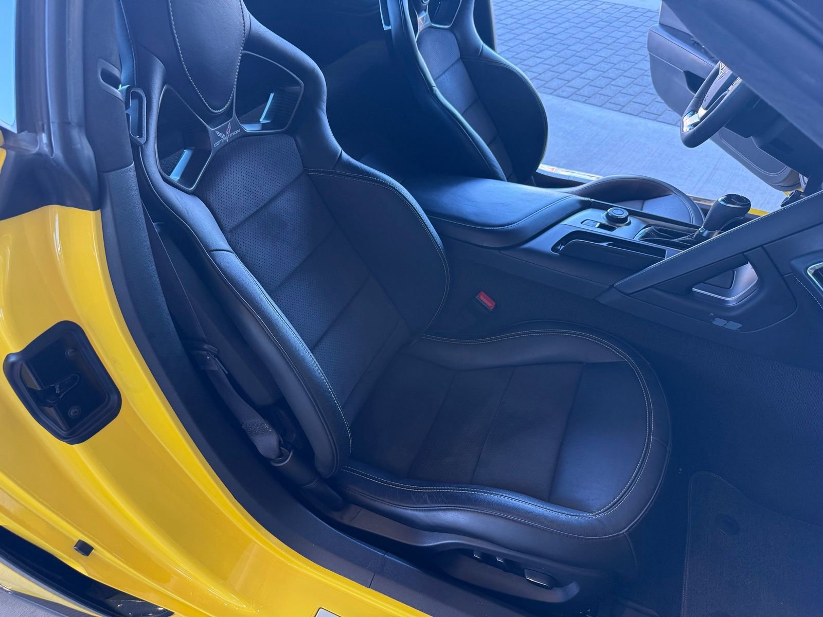 Used 2016 Chevrolet Corvette Z06 w/ 3LZ Preferred Equipment Group image 35