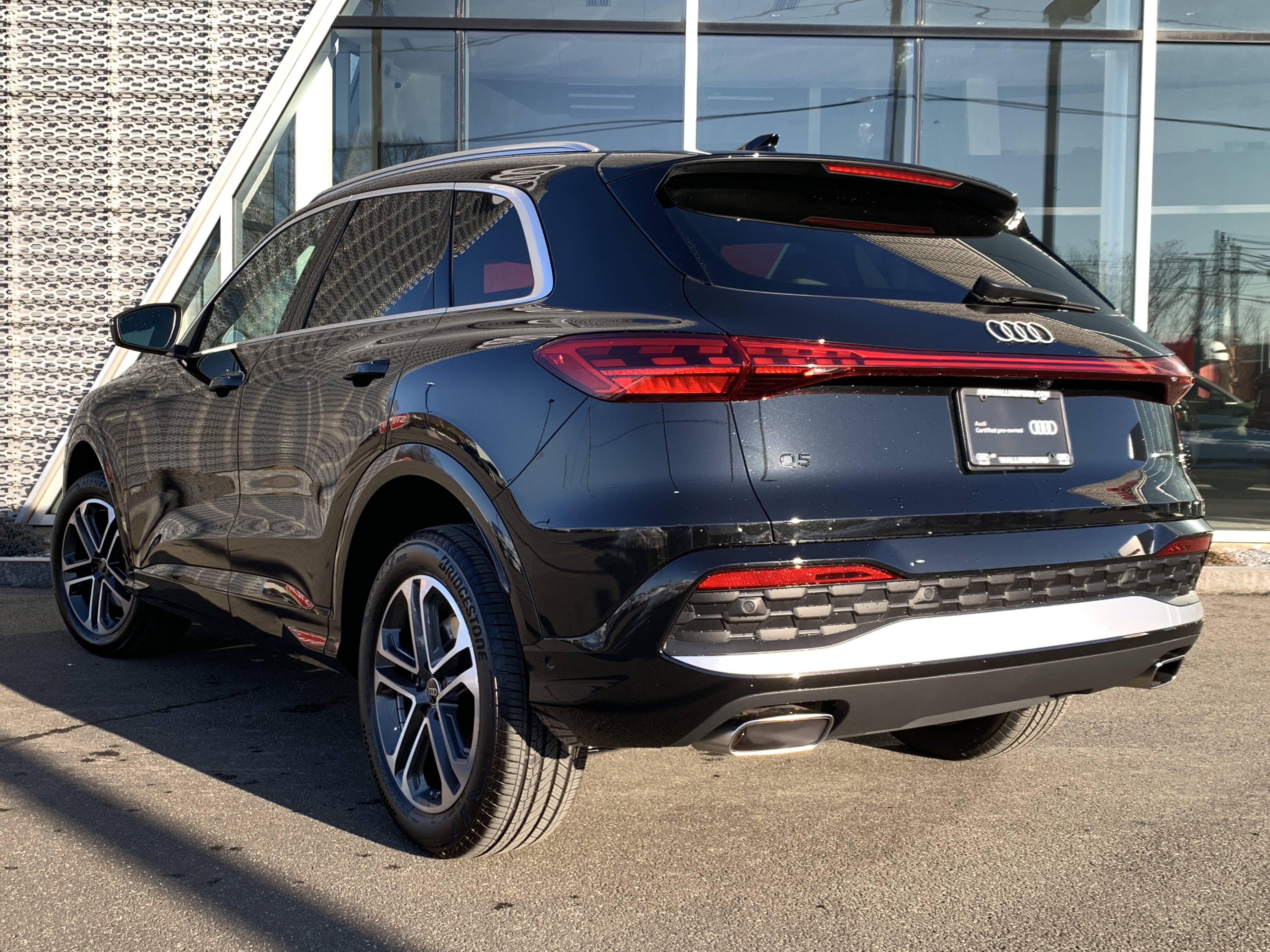 Certified 2025 Audi Q5 Premium Plus w/ Premium Plus image 3