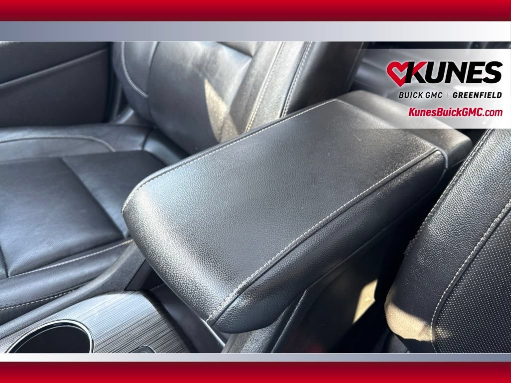 Used 2018 GMC Acadia SLT AWD/4WD image 25