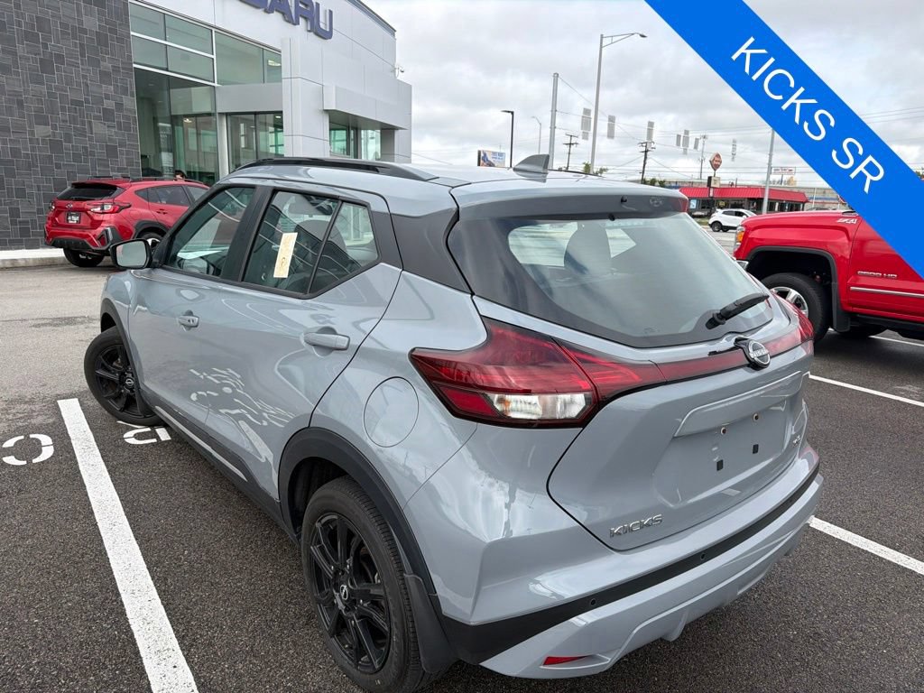 Used 2023 Nissan Kicks SR w/ SR Premium Package FWD image 6