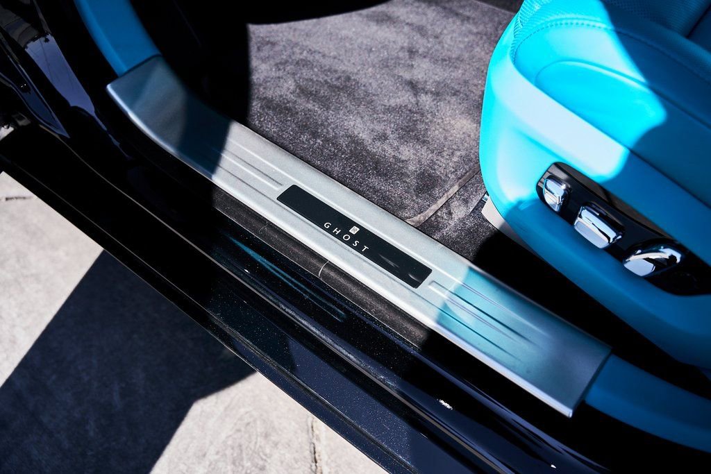 Used 2024 Rolls-Royce Ghost image 41