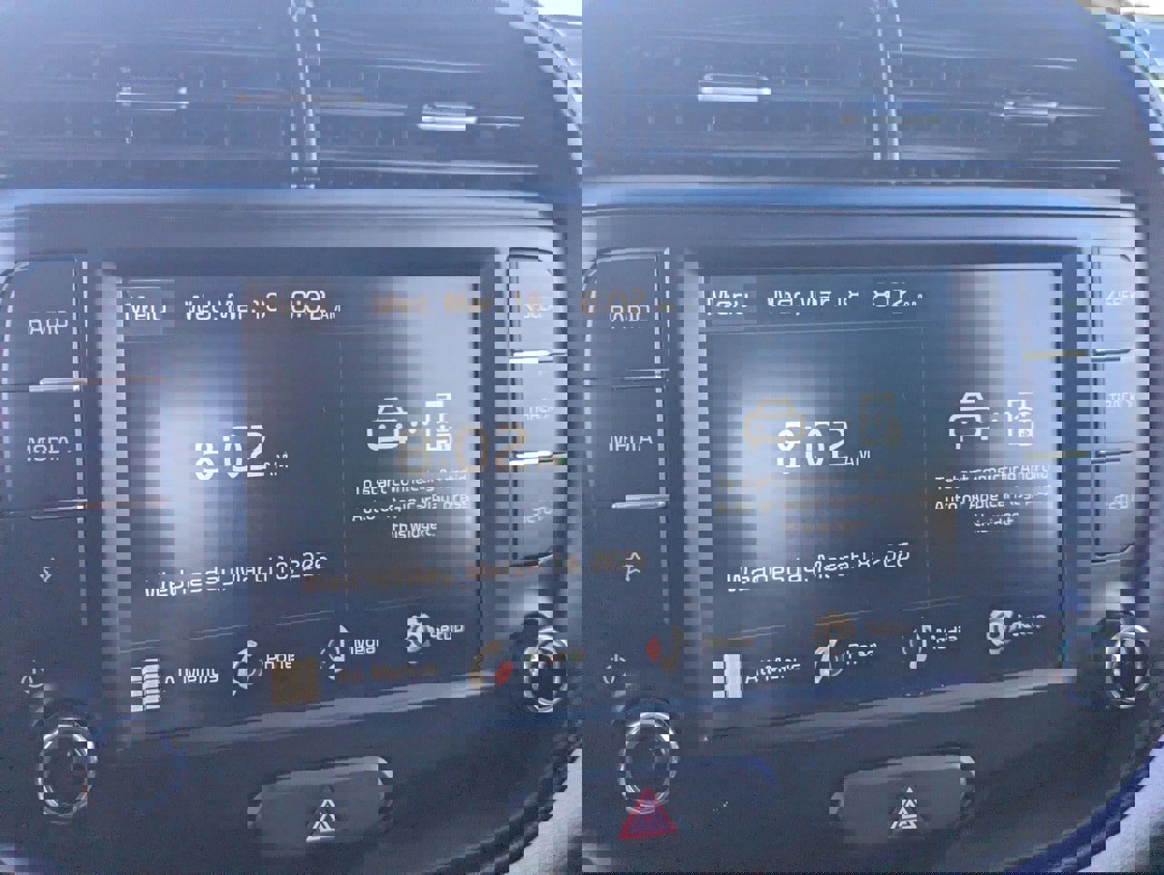 Used 2024 Kia Soul LX w/ Option Group 015 image 22