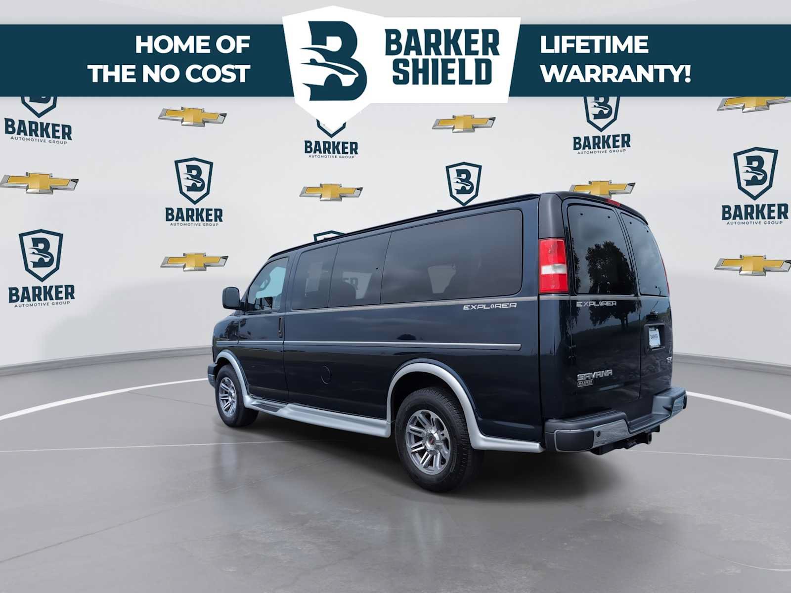 Used 2023 GMC Savana 2500 RWD image 6