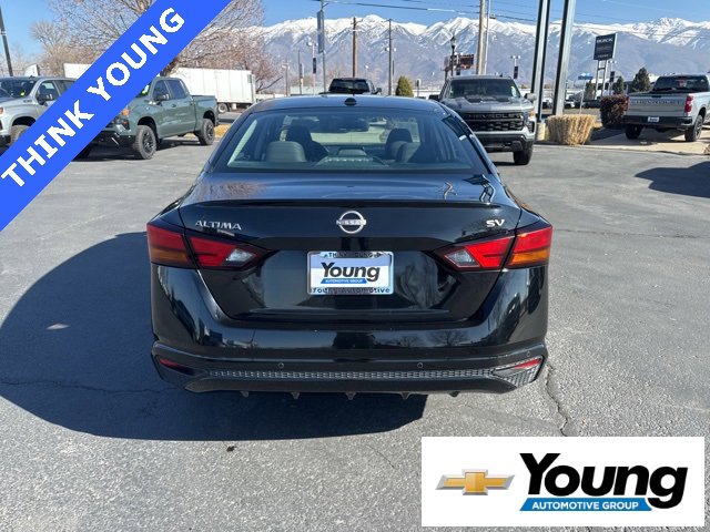 Used 2024 Nissan Altima 2.5 SV image 6