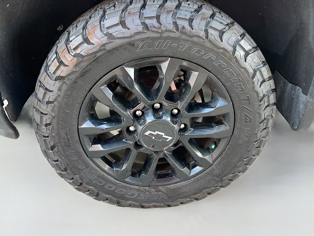Used 2025 Chevrolet Silverado 2500 LTZ w/ Trail Boss Package image 33