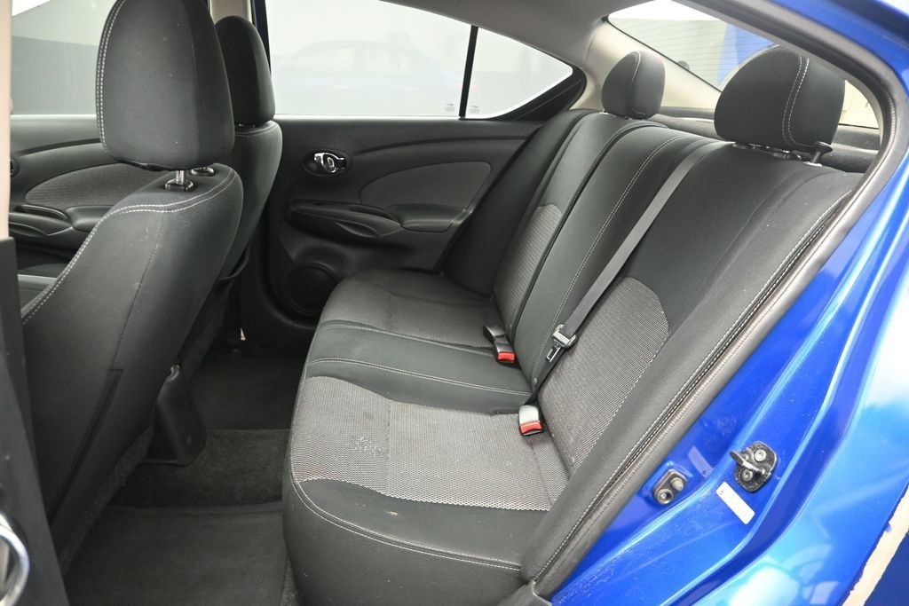 Used 2015 Nissan Versa SV FWD image 15