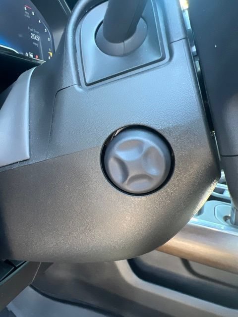 Used 2025 Chevrolet Silverado 1500 High Country w/ High Country Premium Package AWD/4WD image 28