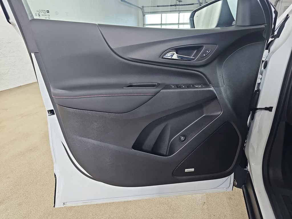 Certified 2024 Chevrolet Equinox RS w/ RS Leather Package AWD/4WD image 32