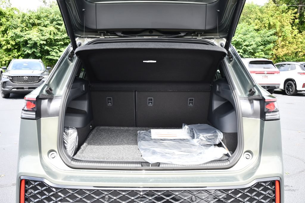 New 2026 Volkswagen Tiguan SEL R-Line AWD/4WD image 32
