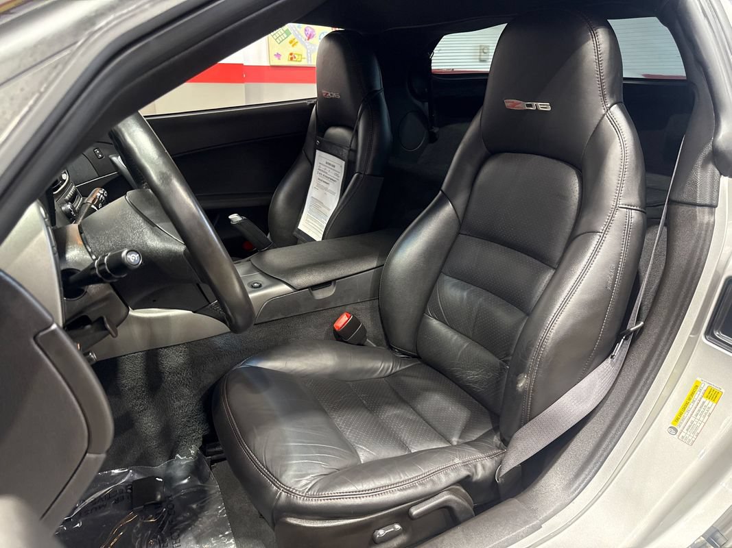Used 2007 Chevrolet Corvette Z06 w/ Preferred Equipment Group RWD image 72
