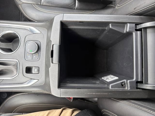 Used 2022 Chevrolet Traverse LT AWD/4WD image 25