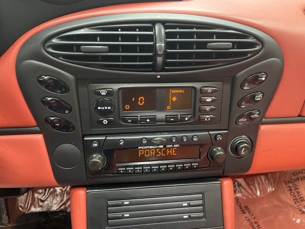 Used 2000 Porsche Boxster image 29