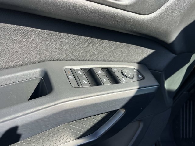 New 2026 Nissan Pathfinder Rock Creek AWD/4WD image 24