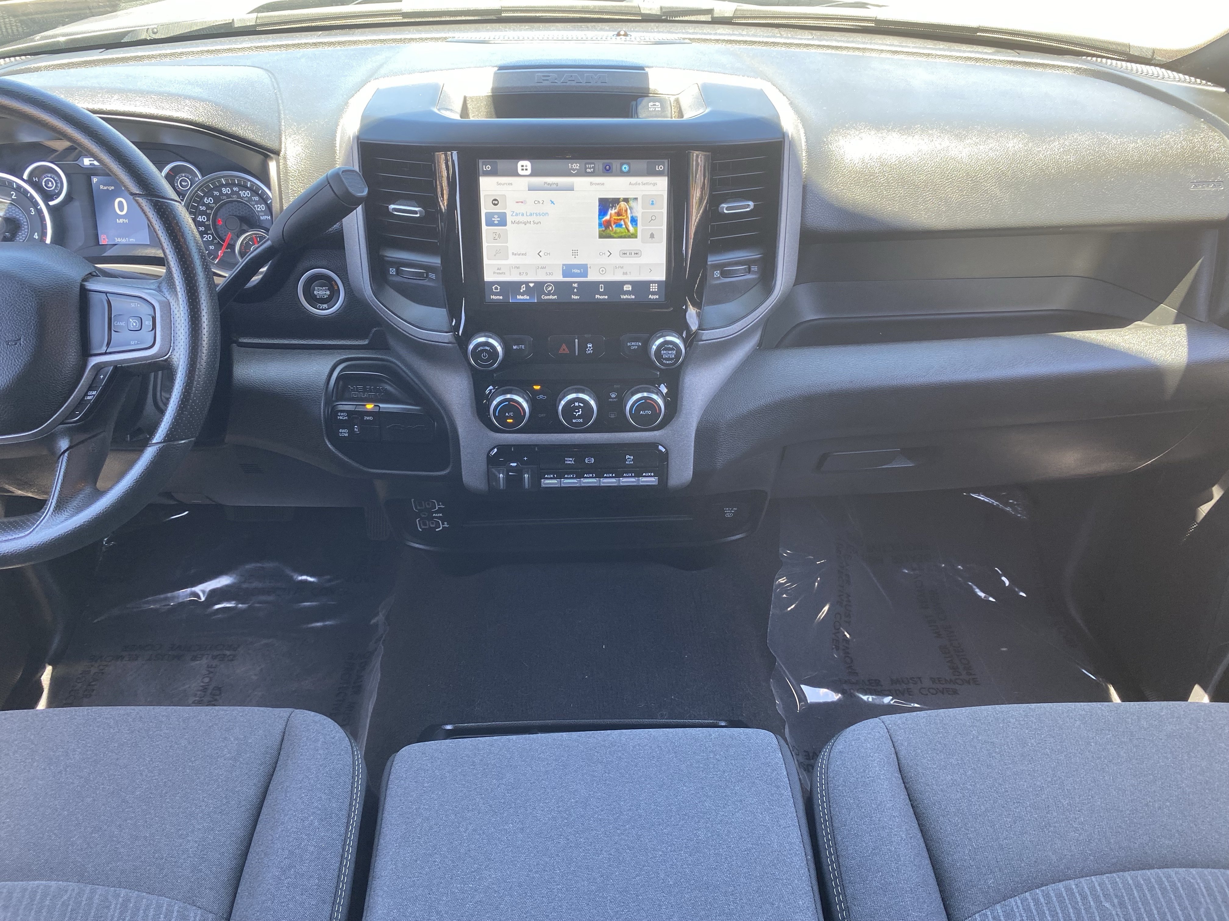 Certified 2024 RAM 2500 Tradesman w/ Chrome Appearance Group AWD/4WD image 15