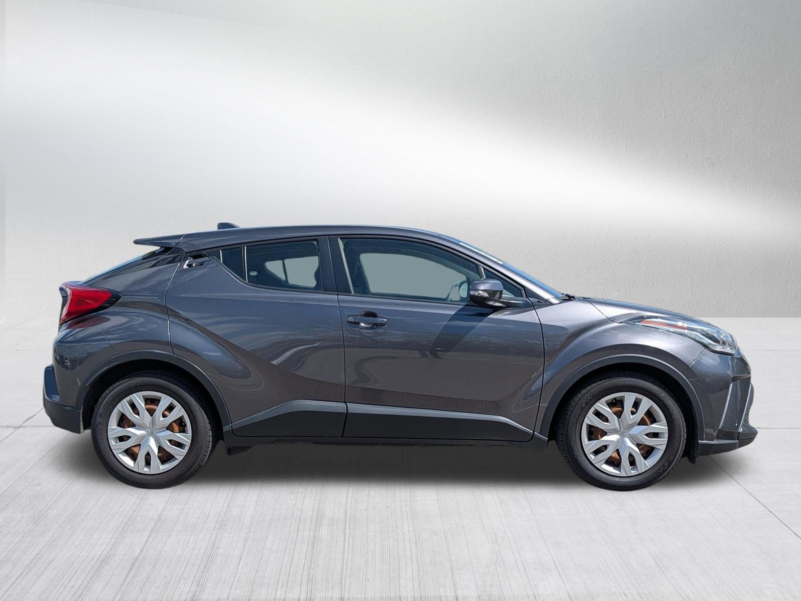 Used 2021 Toyota C-HR LE FWD image 8
