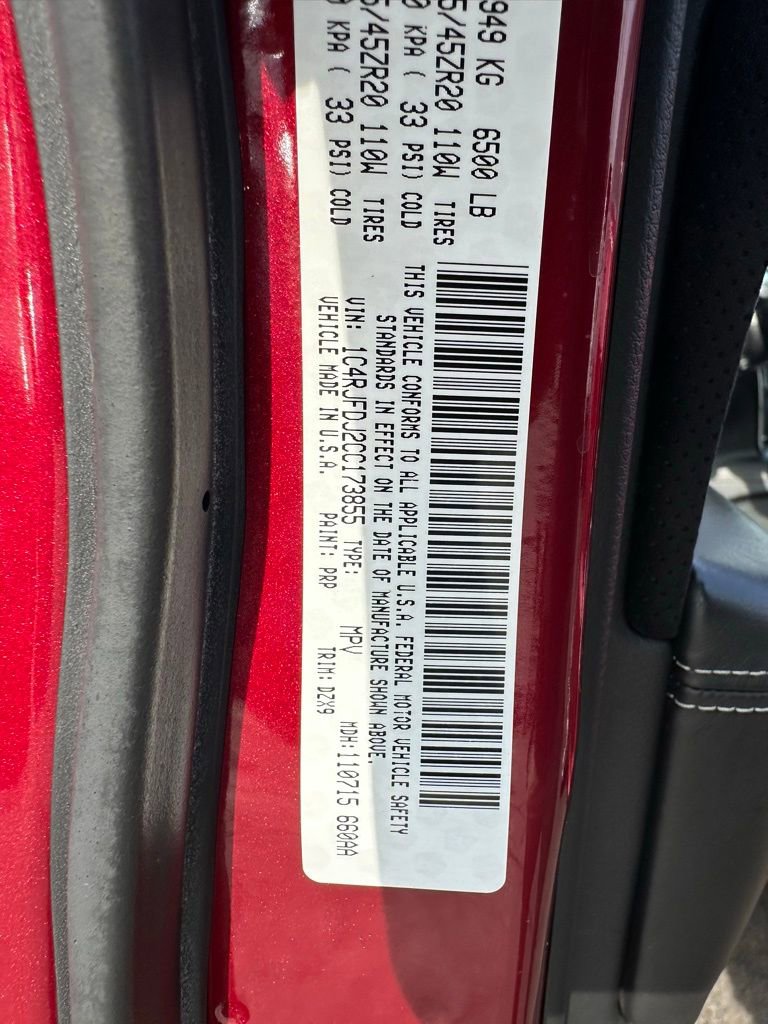 Used 2012 Jeep Grand Cherokee SRT8 w/ Luxury Group II AWD/4WD image 26