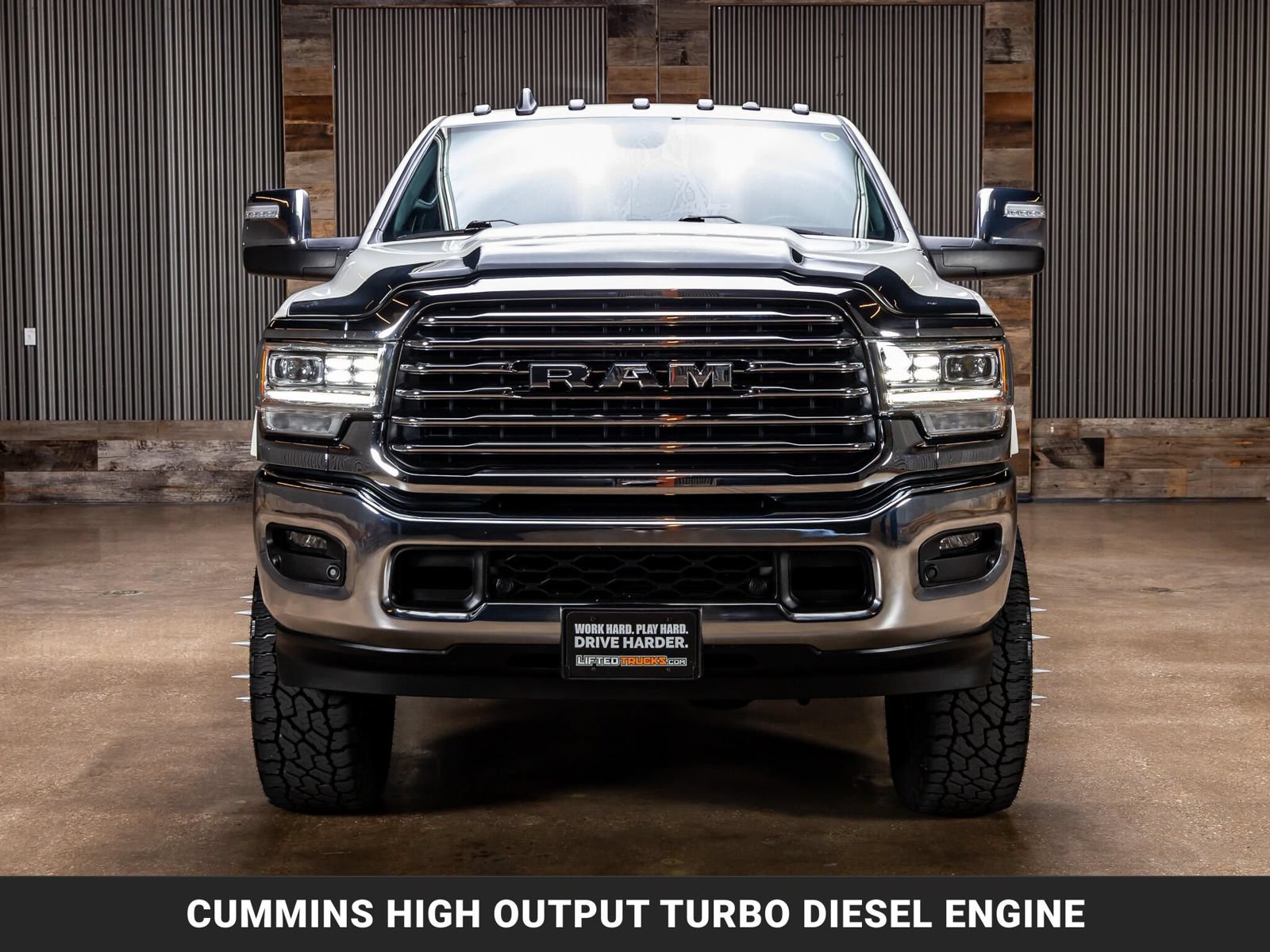 Used 2024 RAM 3500 Limited AWD/4WD image 3