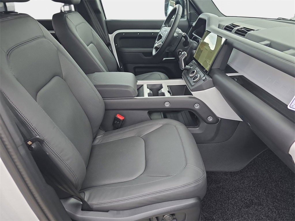 New 2026 Land Rover Defender 110 S image 10