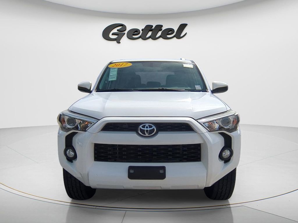 Used 2017 Toyota 4Runner SR5 image 2