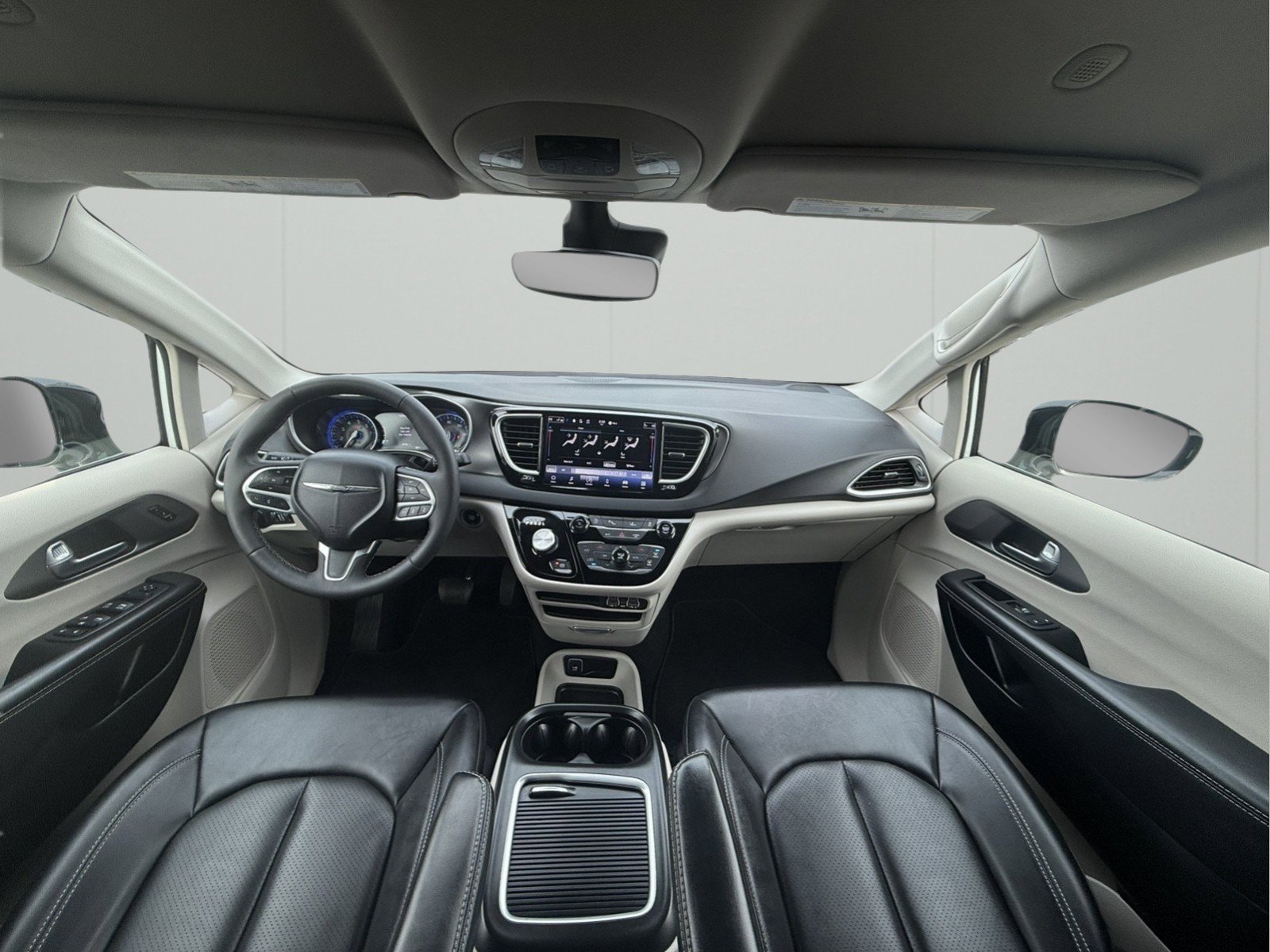 Used 2024 Chrysler Pacifica Touring-L image 1