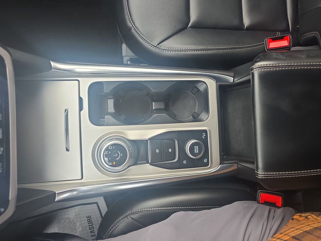 Certified 2024 Ford Explorer XLT w/ Equipment Group 202A AWD/4WD image 34