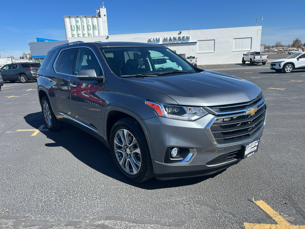 Used 2021 Chevrolet Traverse Premier image 1