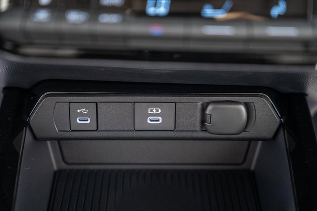 New 2026 Toyota Prius XLE image 25