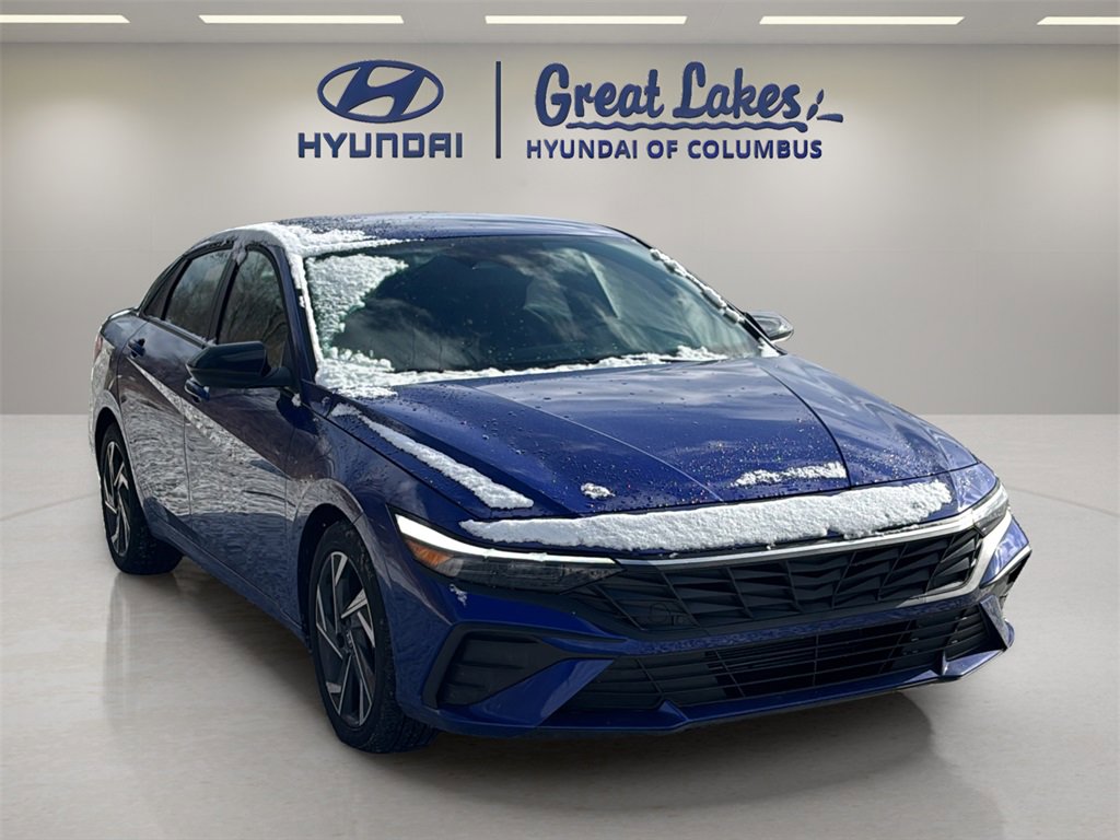 Certified 2025 Hyundai Elantra Sport image 7