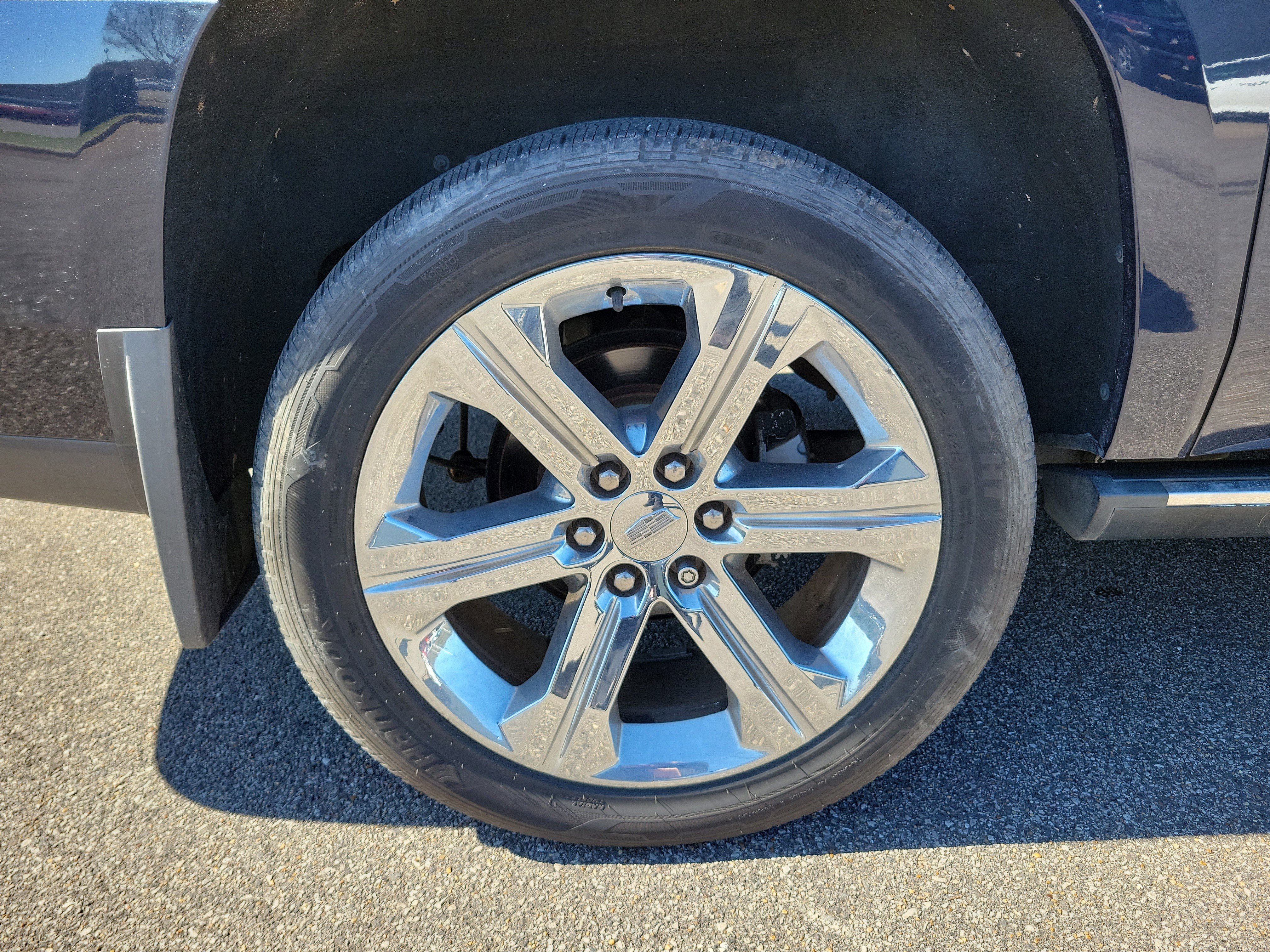 Used 2018 Cadillac Escalade ESV Platinum image 32