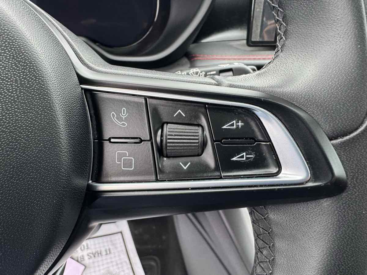 Used 2024 Dodge Hornet GT w/ GT Blacktop Package image 14