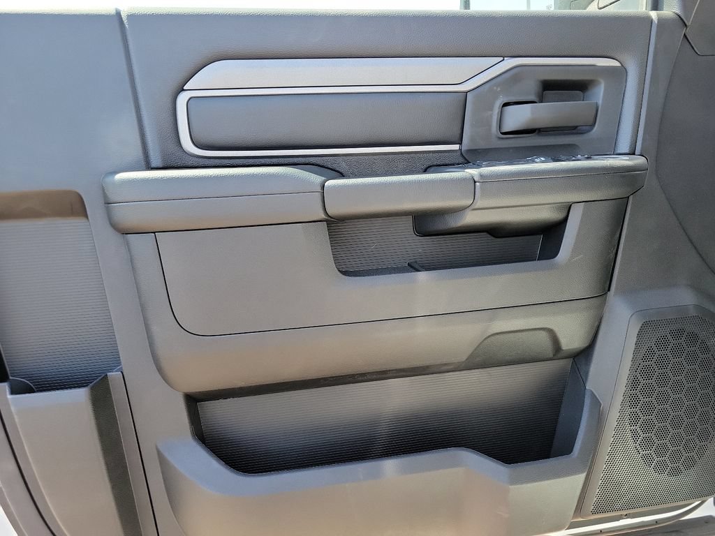 New 2024 RAM 3500 Tradesman w/ Safety Group AWD/4WD image 8