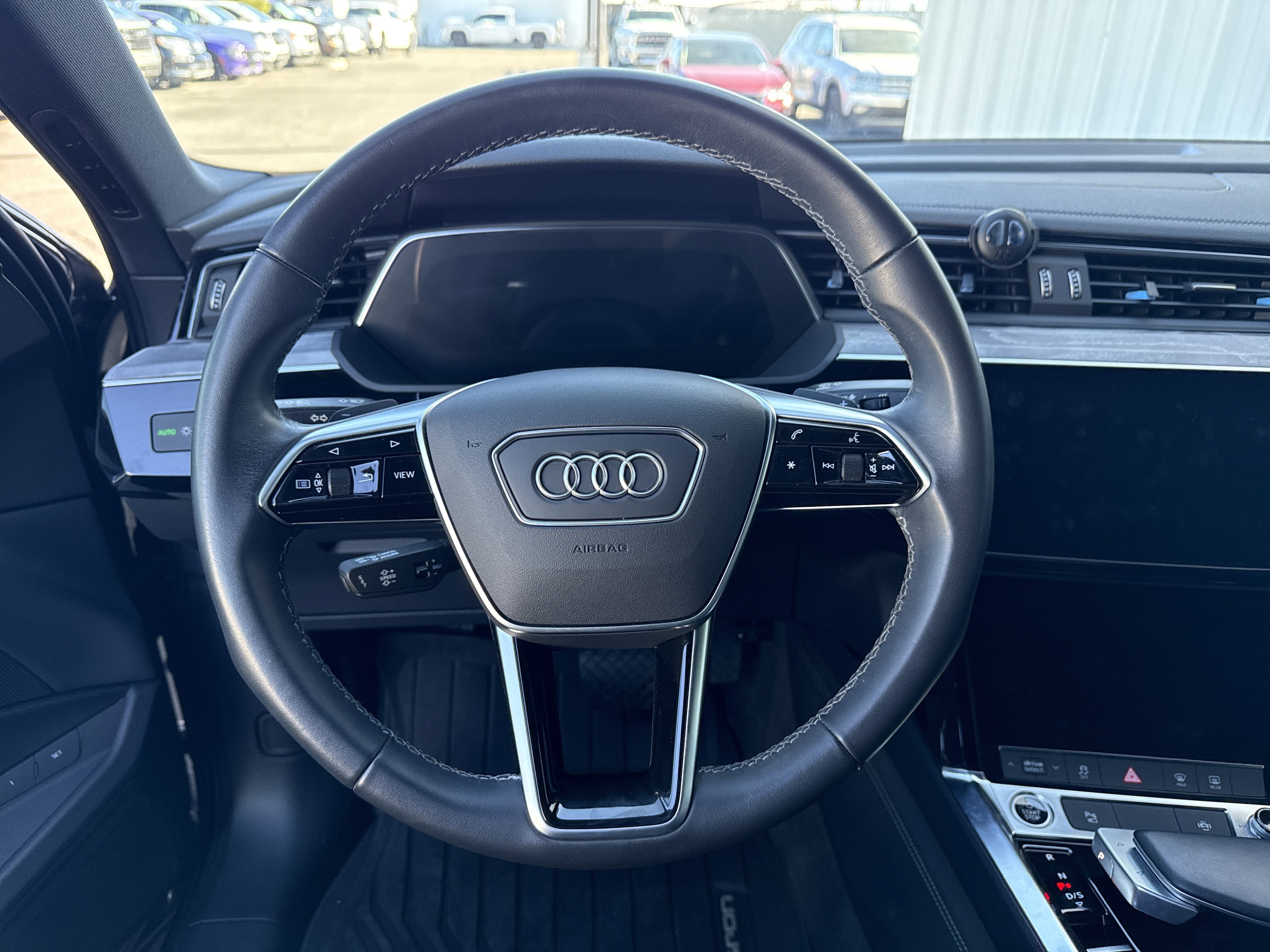 Used 2023 Audi e-tron Premium w/ Convenience Plus Package image 18