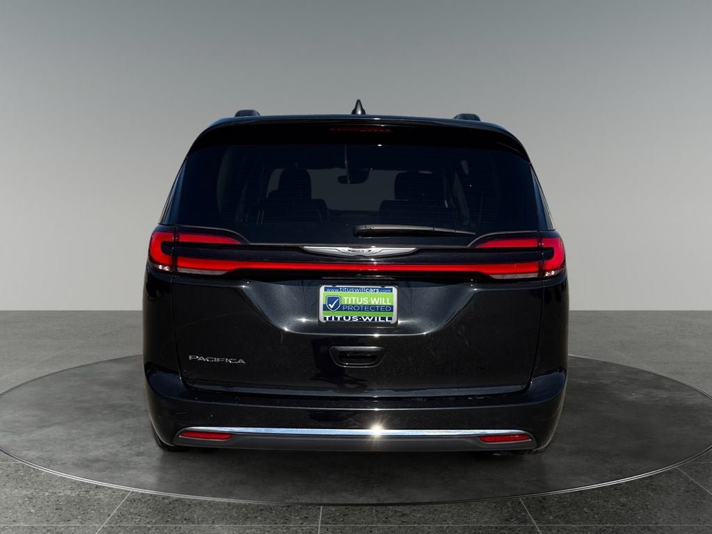 Used 2022 Chrysler Pacifica Touring-L FWD image 8