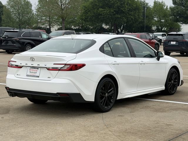 Used 2025 Toyota Camry SE FWD image 4